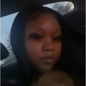 Meet your Posher, Jayni